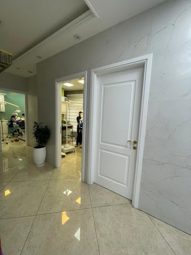 Amiri Hairtransplant logo