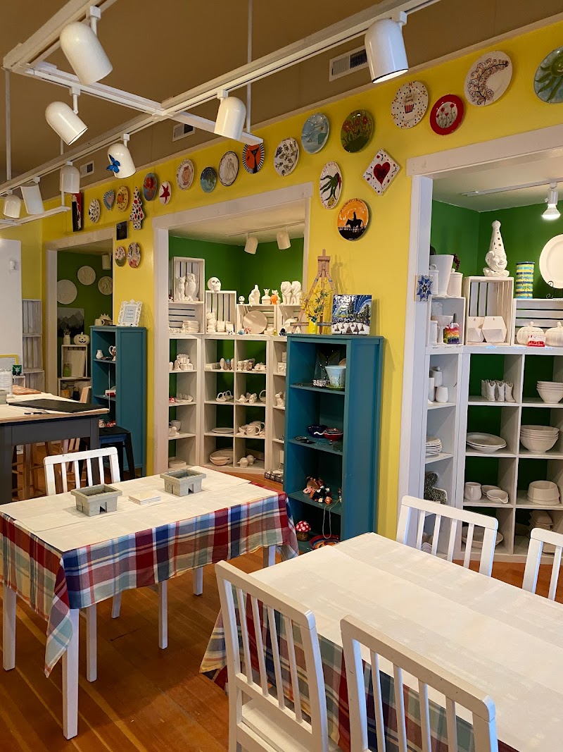 Fireflies Pottery, Coffee and Ice Cream photo 3