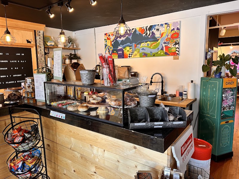 Fireflies Pottery, Coffee and Ice Cream photo 2