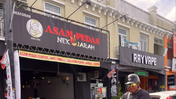 Restoran Asam Pedas Nek Jarah - Photo 1