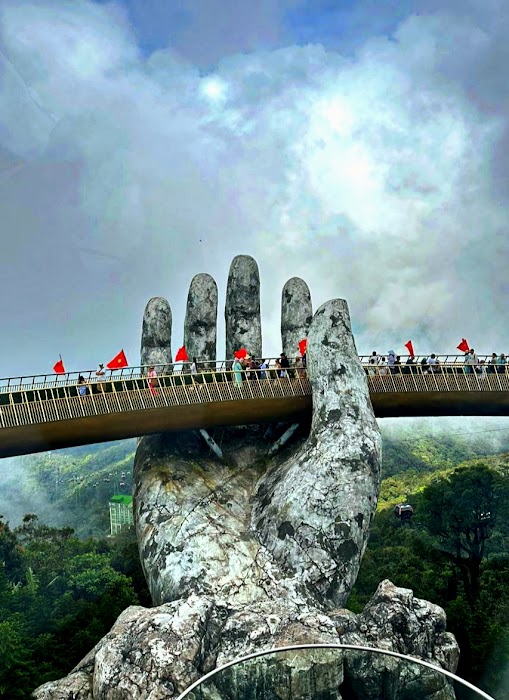 Golden Bridge fotoğraf 1