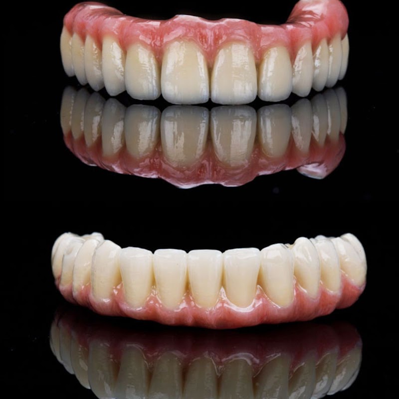 Essencialle Clinica Odontológica Amoreiras Campinas - Implantes - foto 4