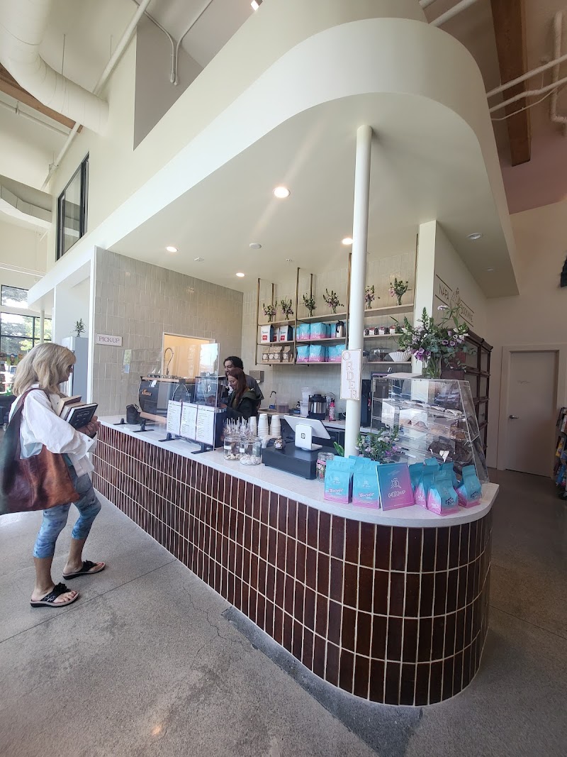 Napa Bookmine photo 4