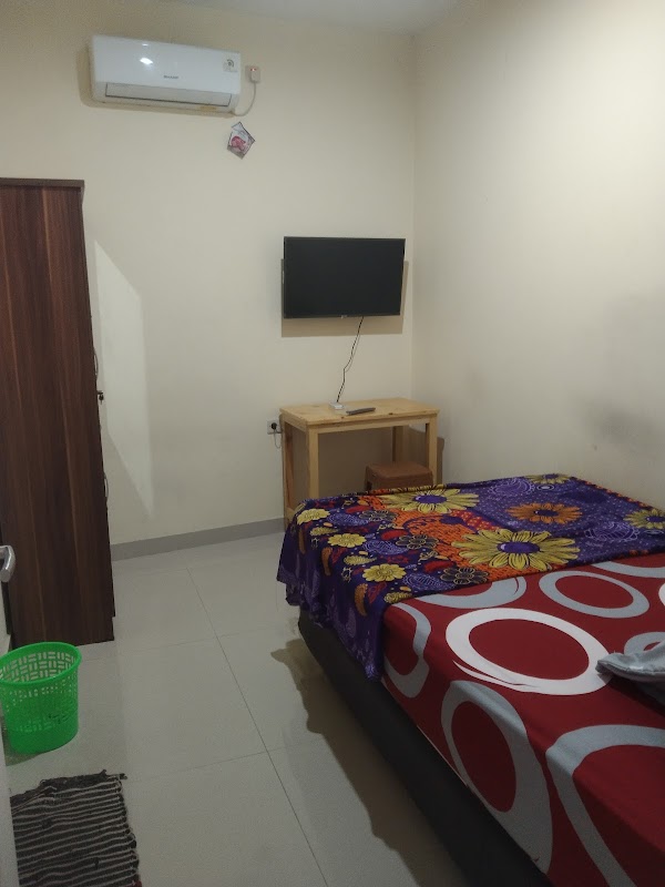 VIOLA KOST JAKARTA TIMUR