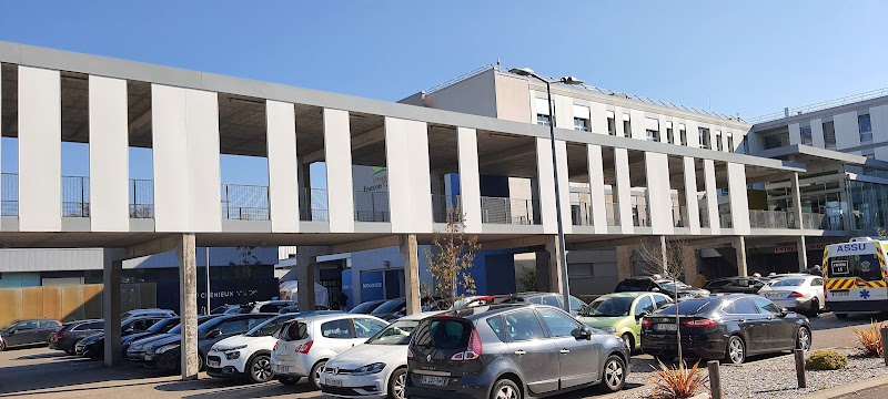 Centre ophtalmologie Chénieux - Polyclinique de Limoges