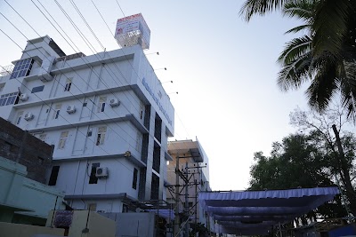 Sree Prathima Super Speciality | GASTRO, GYNECOLOGY, FEVER HOSPITAL, UROLOGY, ORTHOPAEDIC,LAPAROSCOPIC SURGERY CENTRE Guntur - Image 3