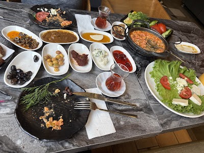 DEĞİRMENLİ FIRIN CAFE BİSTRO - Kafe