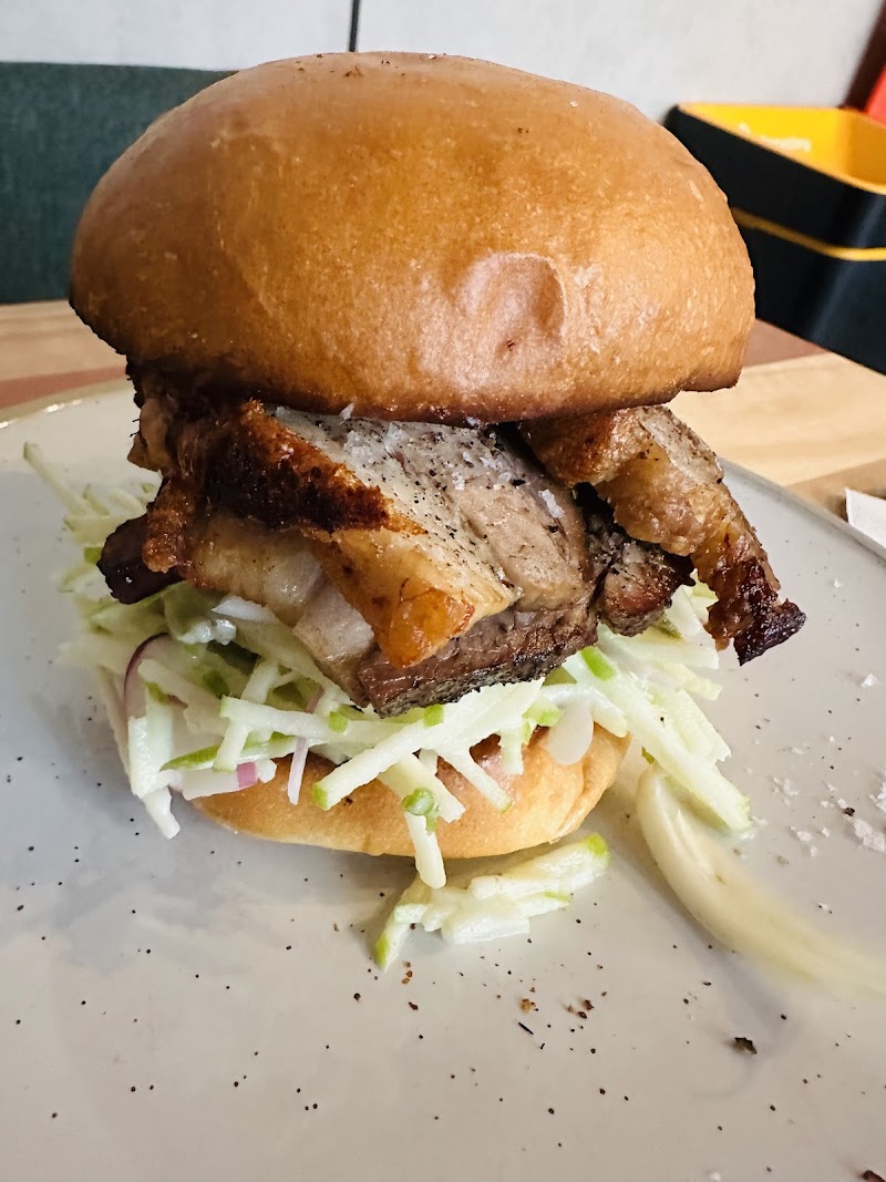 Modern Hunter photo 7