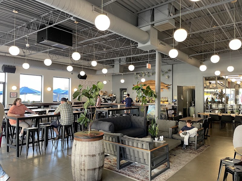 Pilot Project Brewing - Logan Square photo 2