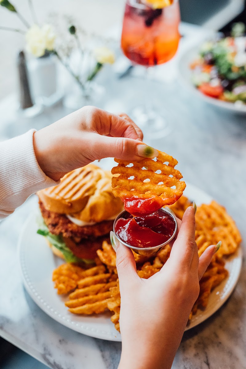 Pigeon Club Cafe photo 2