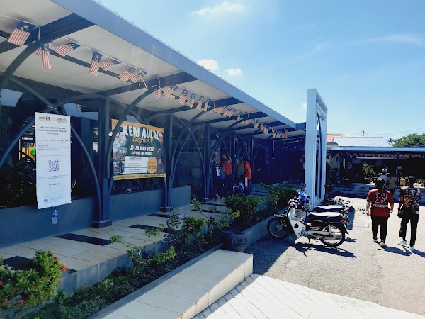 Food Court Masjid Al Busyra - Photo 1