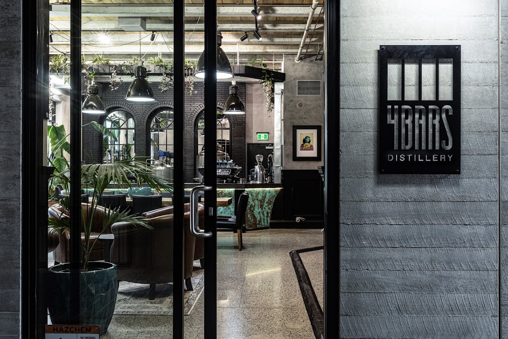 4 Bars Distillery