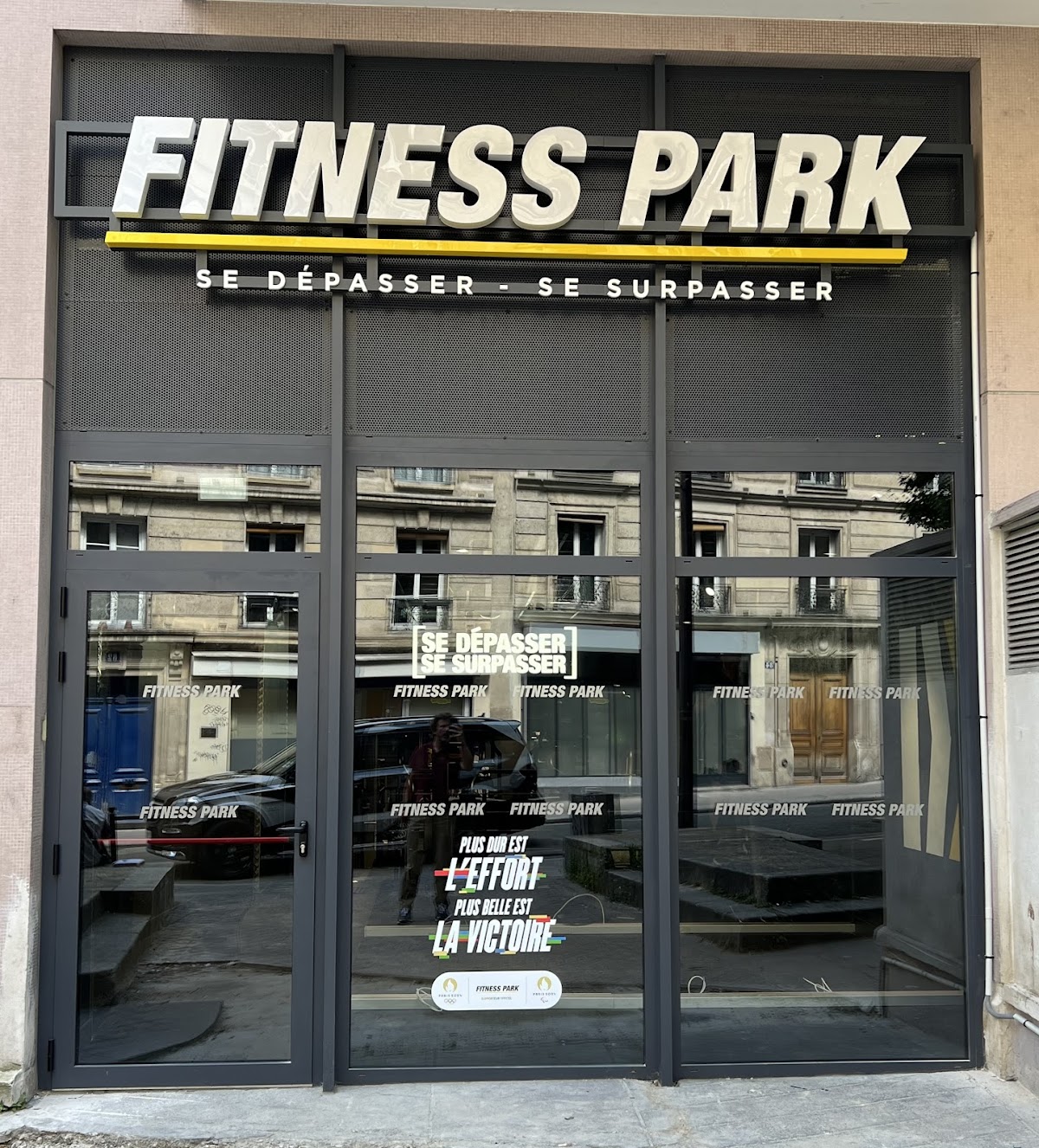 Fitness Park - Salle de sport Paris - Montmartre, vue extérieure