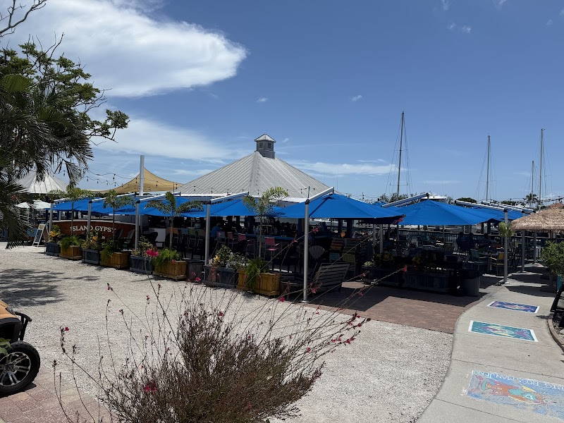 Island Gypsy Cafe & Marina Bar photo 4