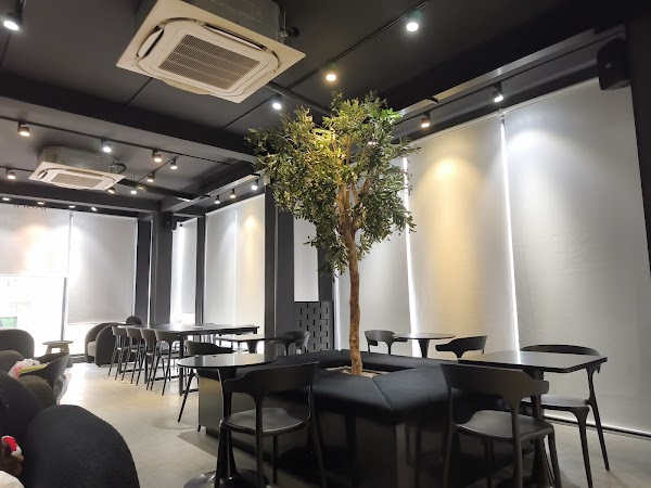 YoshiYoshi Coffee & Tea - Quận 5 1