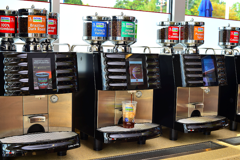 Royal Farms photo 3