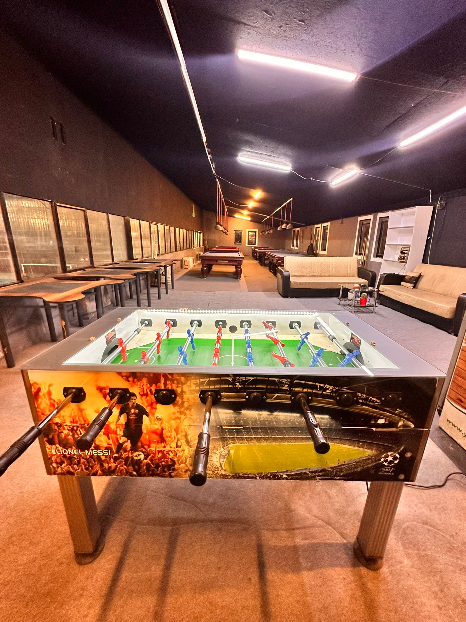 Rastgele Billiard Club Karkent mekanı