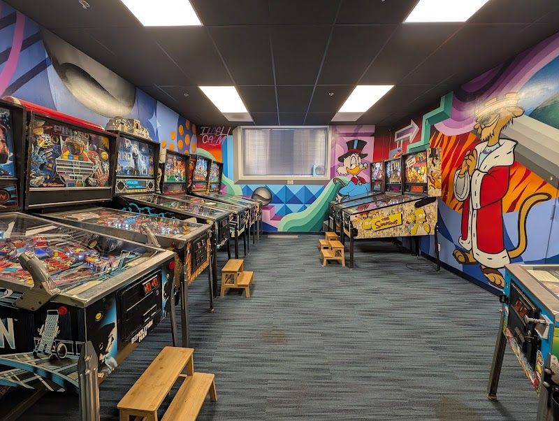 The Heist Bar & Food Carts photo 4