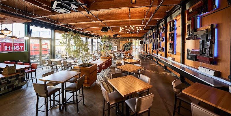 The Heist Bar & Food Carts