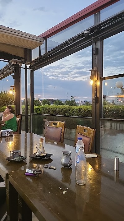 Yedi Kardeşler Restoran Kebap ve Lahmacun - Restoran