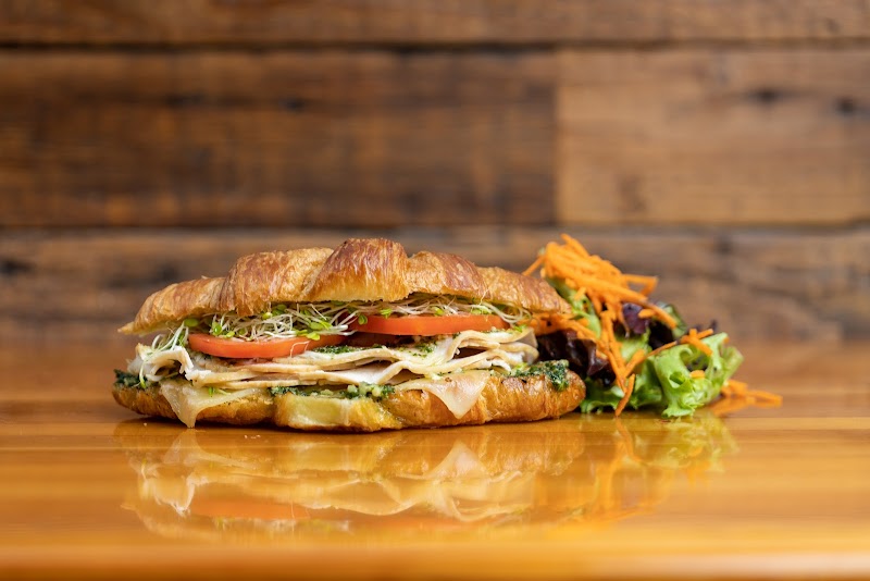 Nalu Health Bar & Cafe photo 2