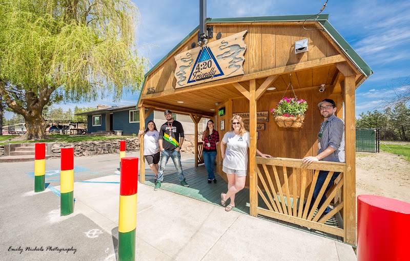 Video tour of 4:20 Friendly retail environment