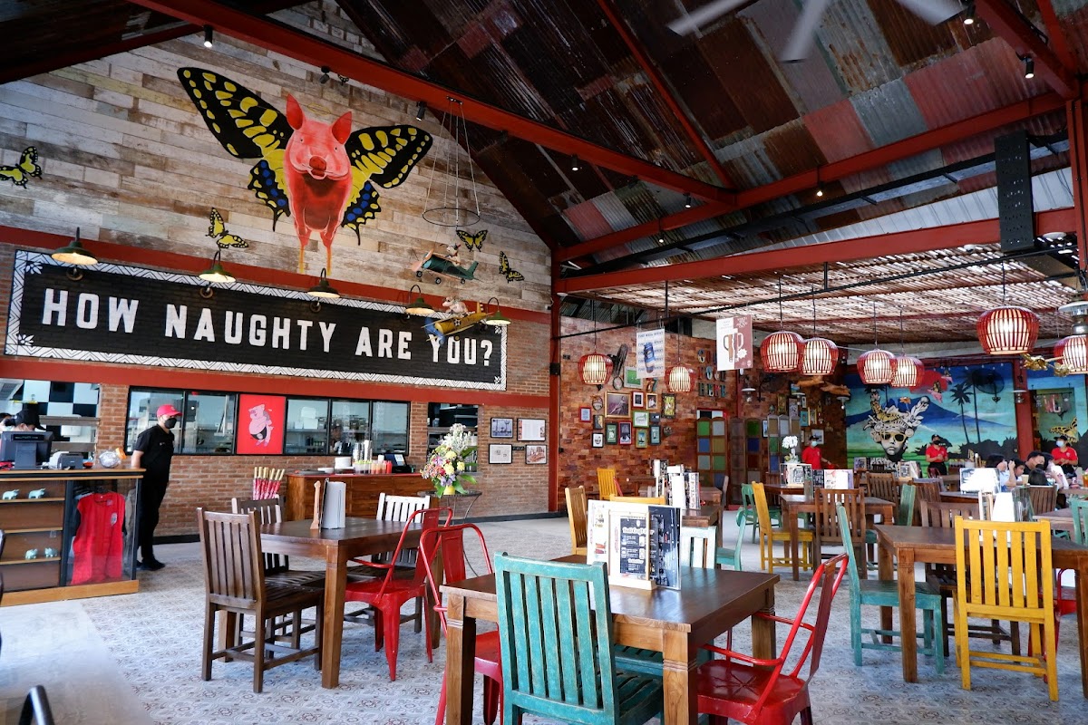 Naughty Nuri’s Warung, Sanur in bali