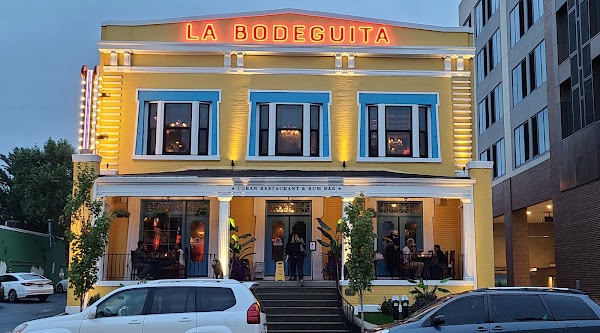 CAFE BODEGA exterior