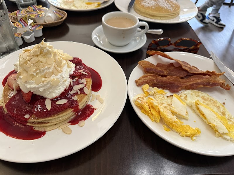 Lady C’s - formerly CiCi’s Cafe photo 4