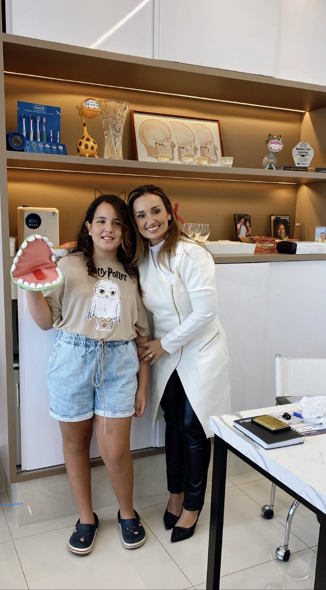 Dra Laura - Ortodontia Infantil ,Teens e Ronco Adultos