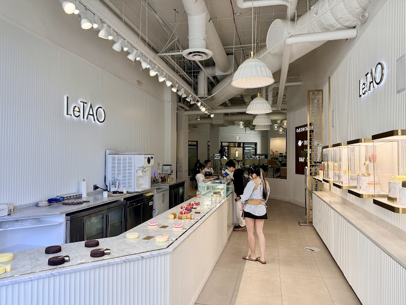 LeTAO photo 2