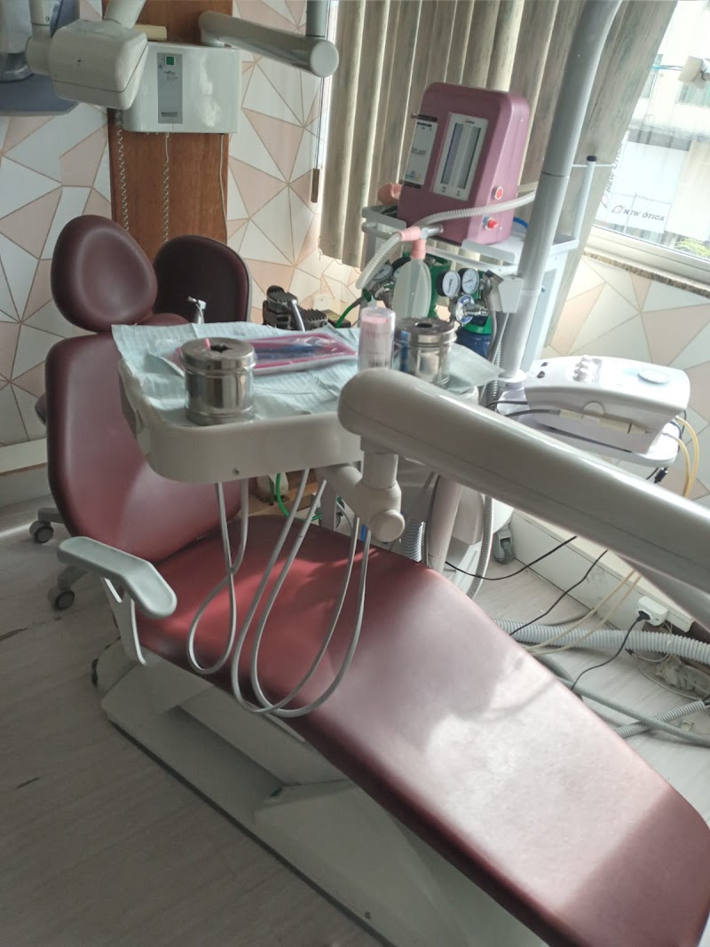 Dra Thamirys Lorena Oliveira - Cirurgiã Dentista e Odontopediatra Méier - foto 1