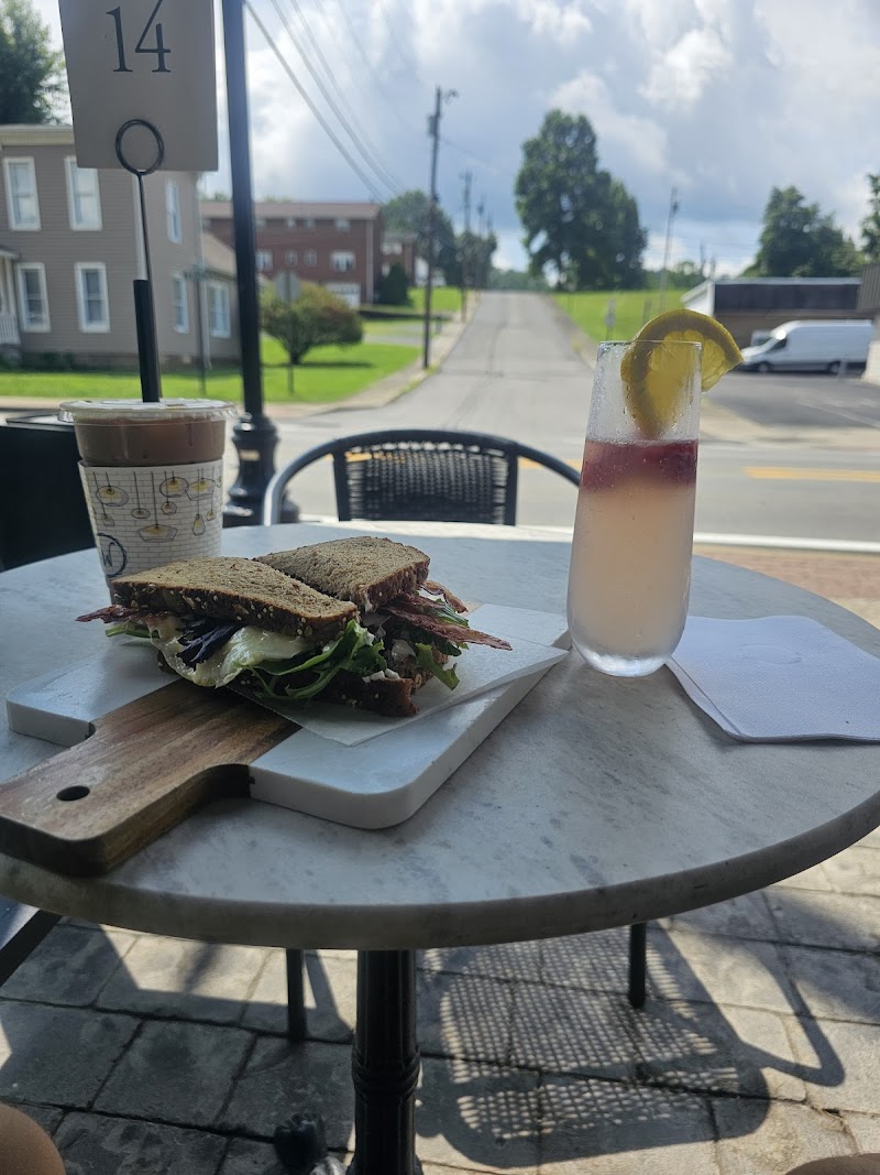 Winnie's Cafe LLC photo 1