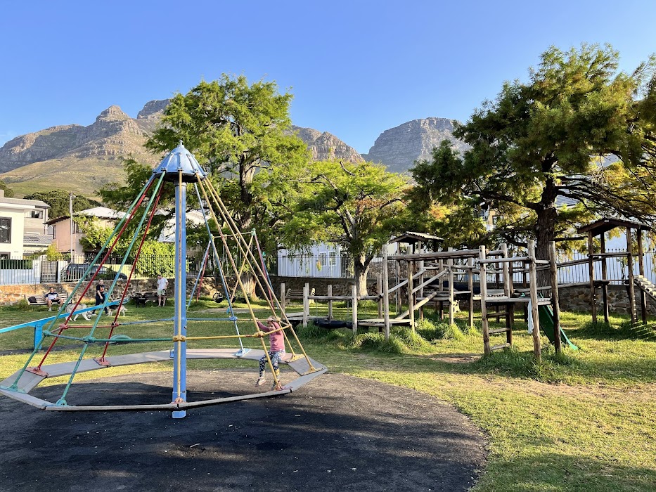 Pypies Square Park Playground fotoğraf 1