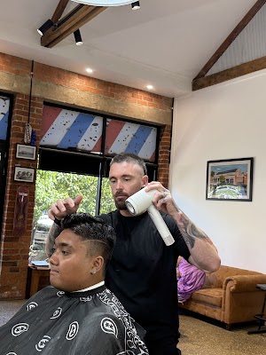 Old Garage Barber photo 3