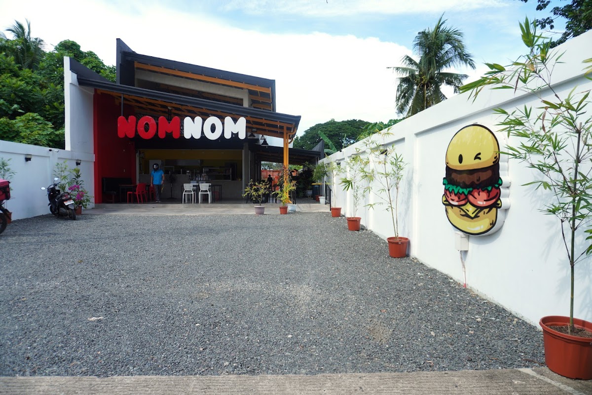 NomNom Comfort Food in palawan