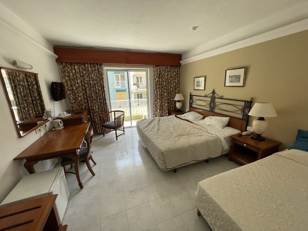 Topaz Hotel, Bugibba, Malta — photo 2 of 8