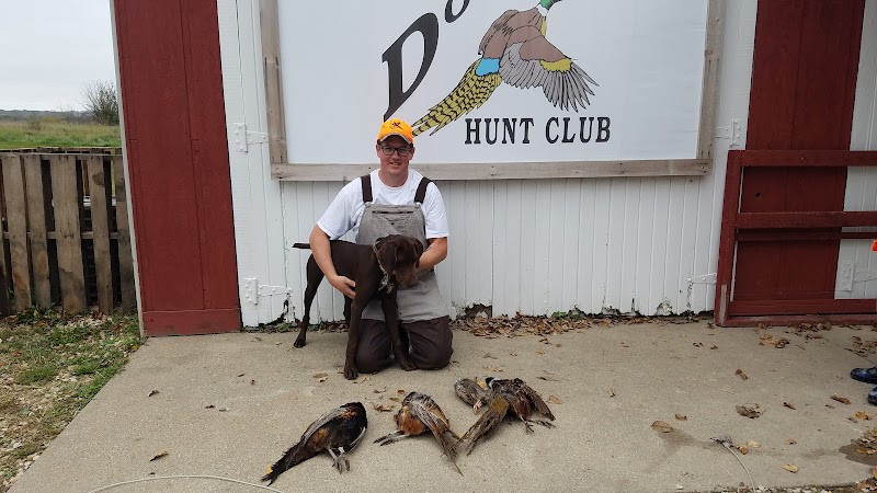 Doc's Hunt Club - Photo 3