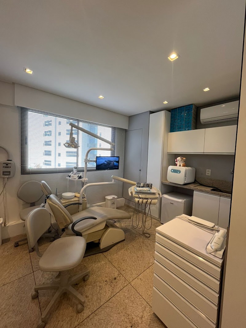 ROBERTA SAMPAIO ODONTOLOGIA INTEGRADA - foto 3