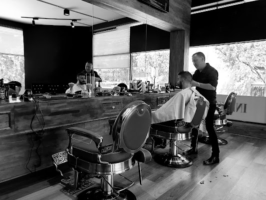 Maestro Barbers محل photo 3