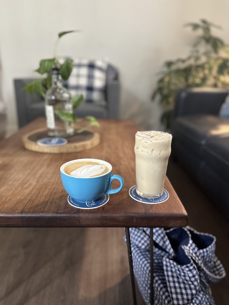 Kinnor Coffee & Cocktails photo 2
