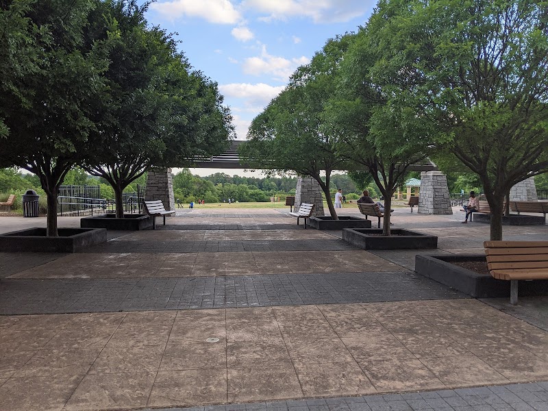 Alexander Park photo 2