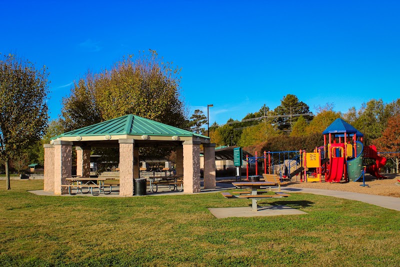 Alexander Park photo 1