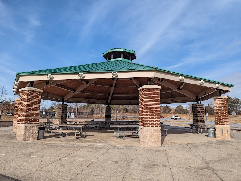 Alexander Park photo 4