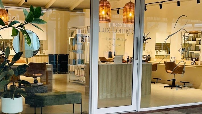Lux Lounge Studio