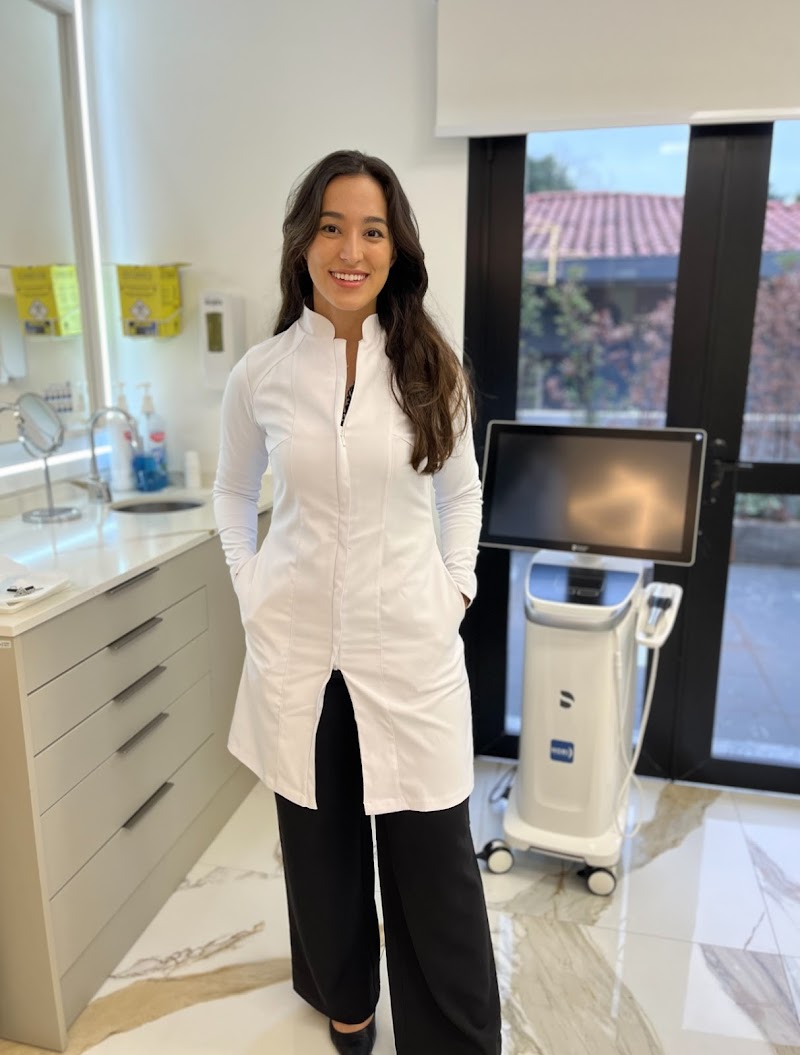 Dentista Dra Amanda iida Giraldes | Odontologia | Lentes em porcelana, facetas, clareamento, prótese, invisalign - foto 4