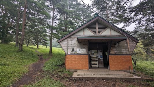 姫神山一本杉園地キャンプ場