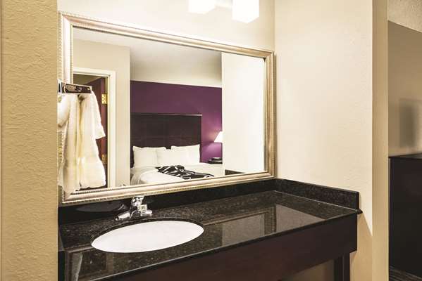 Photo by La Quinta Inn & Suites by Wyndham Louisville East