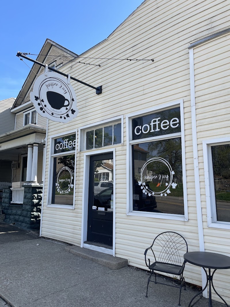 Juniper & Ivy photo 4