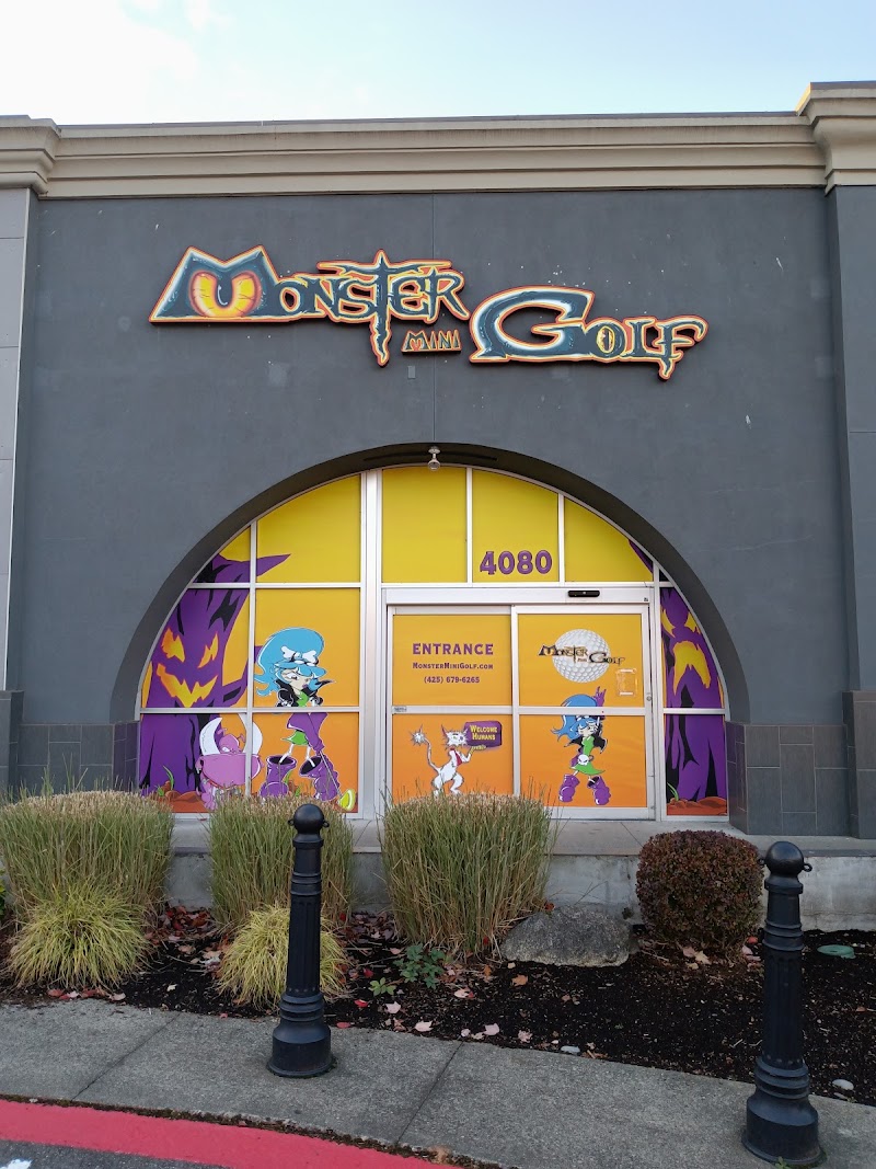 Monster Mini Golf Bellevue photo 3